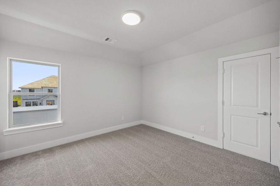 Spacious, unfurnished interior of a new home in Dove Hollow, Waxahachie (Image 24). Spacious, unfurnished interior of a new home in Dove Hollow, Waxahachie (Image 24).