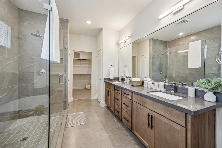 Representative photo showing the community’s model home primary bathroom. Layout and selections may vary.