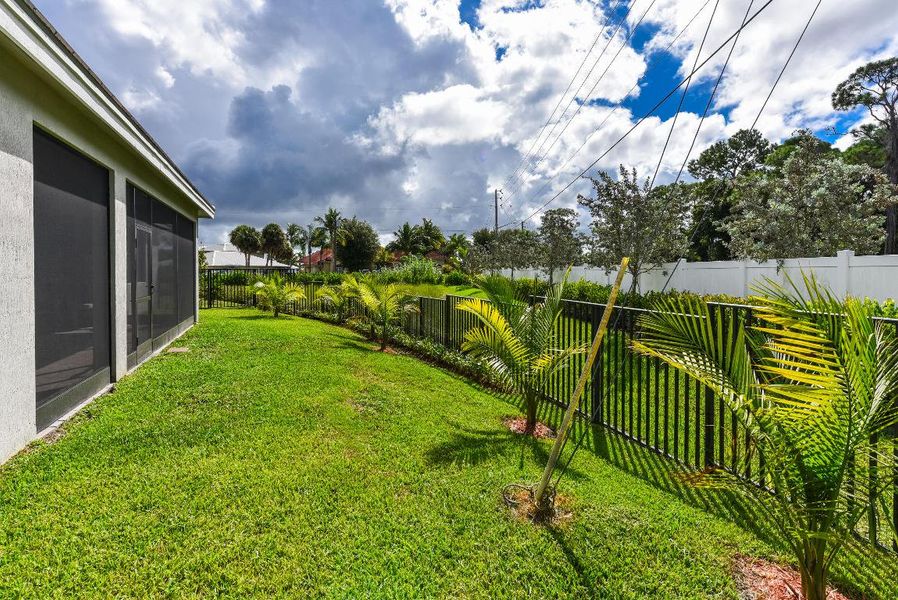 1380 Lago Cir Palm City FL-print-027-010