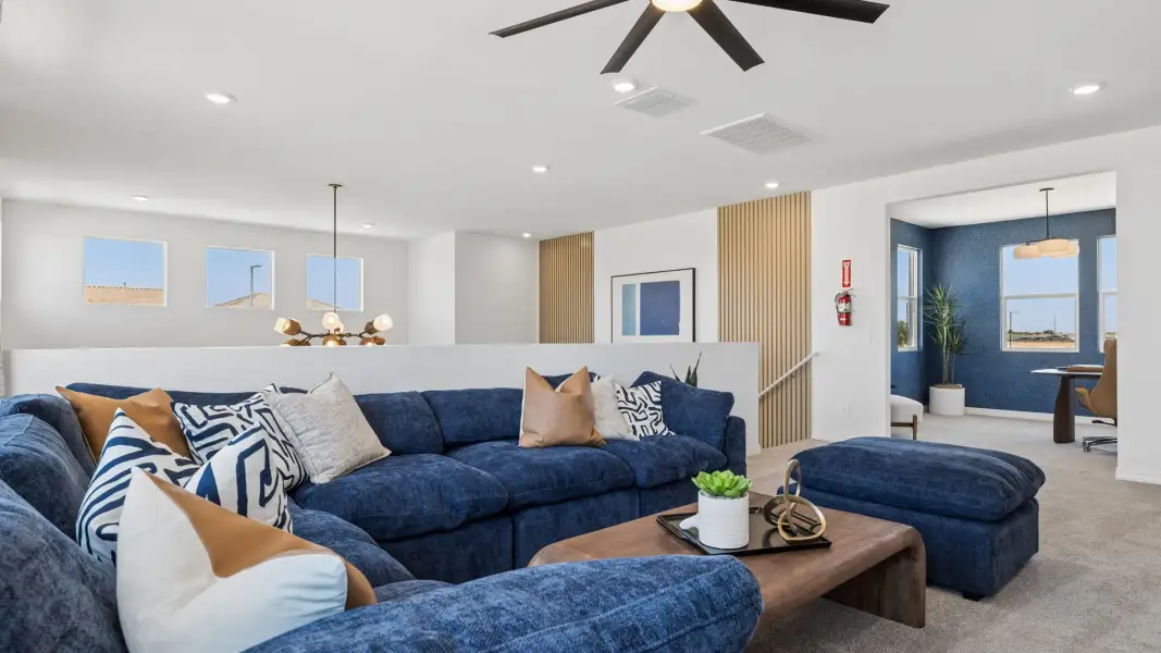 Furnished interior view inside a new home in El Cidro, Goodyear (Image 28).