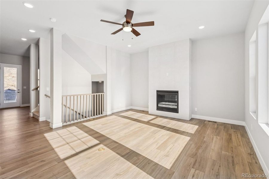 Spacious, unfurnished interior of a new home in Trailside at Cottonwood Creek, Colorado Springs (Image 18).