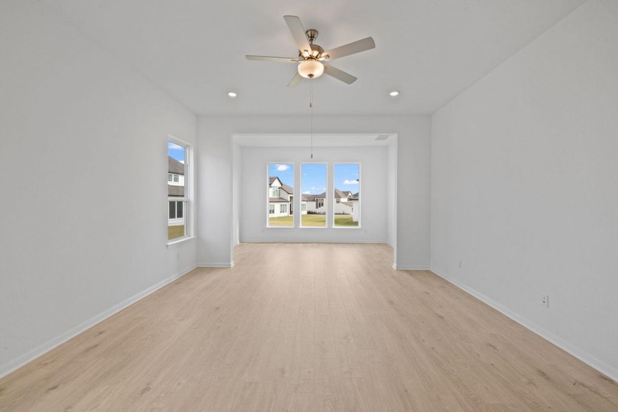 Spacious, unfurnished interior of a new home in , Leander (Image 35).