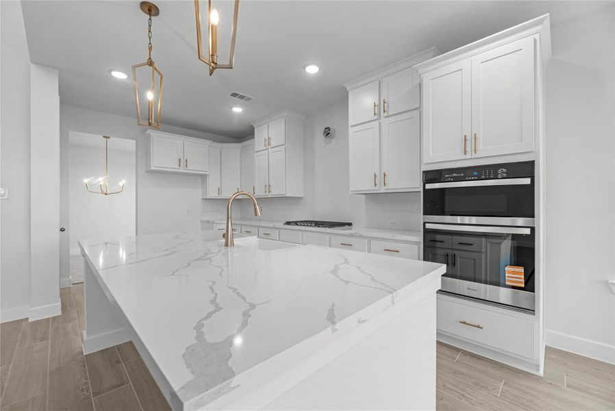 Representative image. Features, specifications, selections and colors may vary.