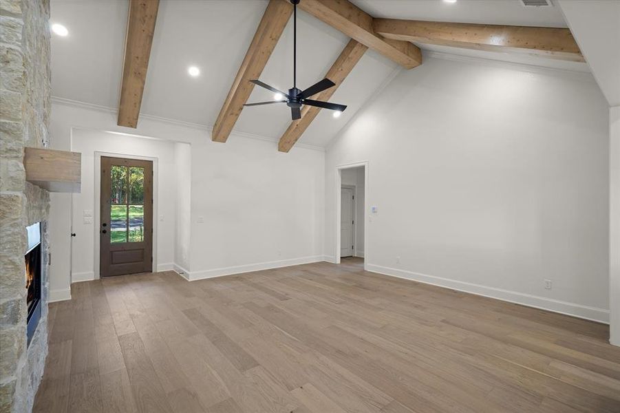 Spacious, unfurnished interior of a new home in , Athens (Image 15).