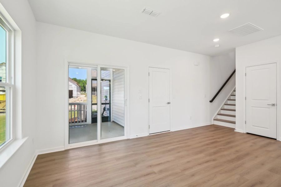 Representative images and renderings are for illustrative purposes. Actual structural options and design finishes of home may vary. Representative images and renderings are for illustrative purposes. Actual structural options and design finishes of home may vary.