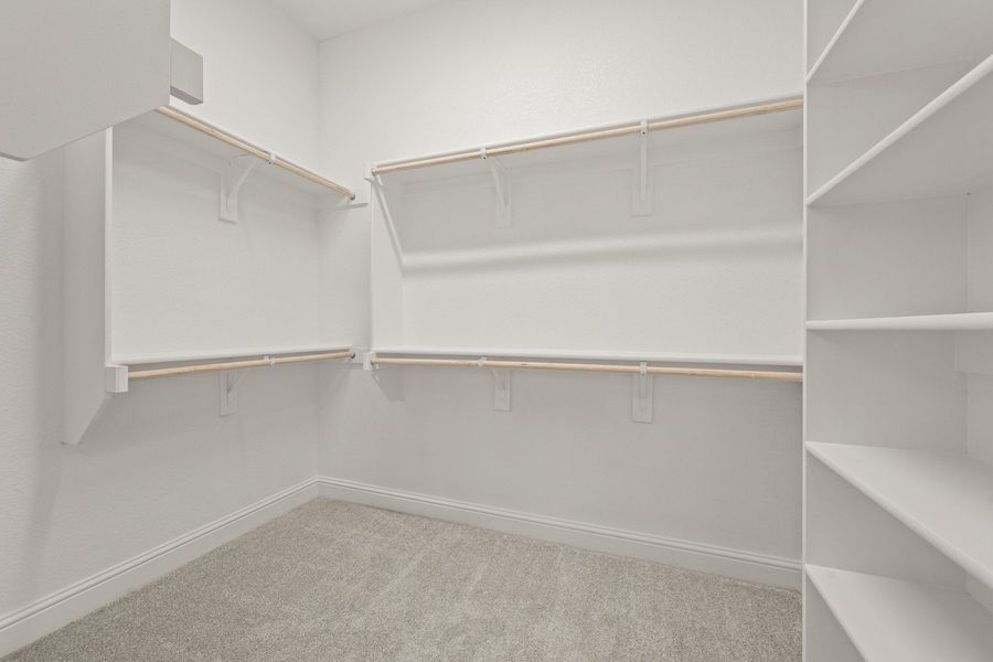 Spacious, unfurnished interior of a new home in Chapel Ridge, Waco (Image 29).