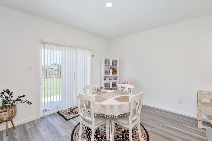 Furnished interior view inside a new home in Willow Springs, Fort Worth (Image 7). Furnished interior view inside a new home in Willow Springs, Fort Worth (Image 7).