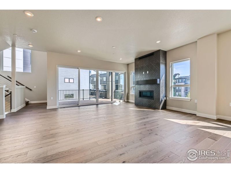 Spacious, unfurnished interior of a new home in Baseline, Broomfield (Image 40).