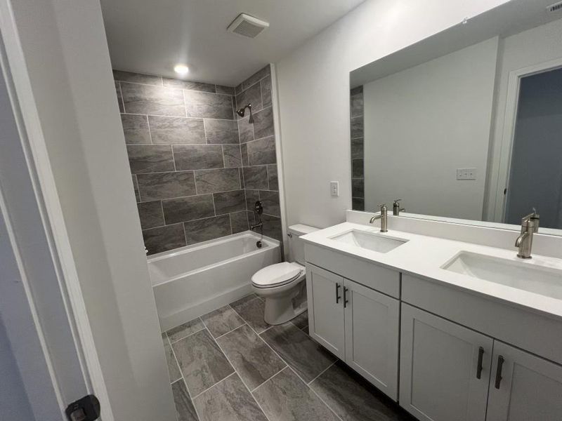 Furnished interior view inside a new home in Willow Creek, Watkinsville (Image 4).