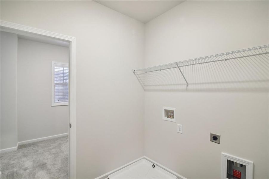 Spacious, unfurnished interior of a new home in Pinecrest Ridge, Dacula (Image 18). Spacious, unfurnished interior of a new home in Pinecrest Ridge, Dacula (Image 18).