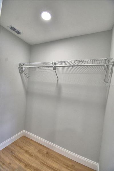 Spacious, unfurnished interior of a new home in , Bartow (Image 35).