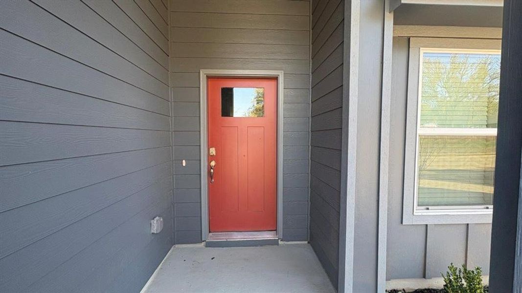 Exterior details and patio area of a home in Sandstone Estates, Granbury (Image 3). Exterior details and patio area of a home in Sandstone Estates, Granbury (Image 3).