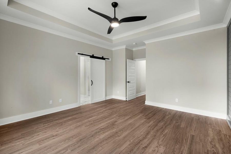 Spacious, unfurnished interior of a new home in , Calhoun (Image 15).