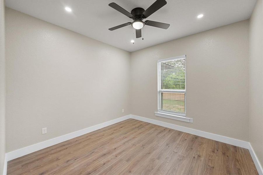 Spacious, unfurnished interior of a new home in , Corsicana (Image 28).
