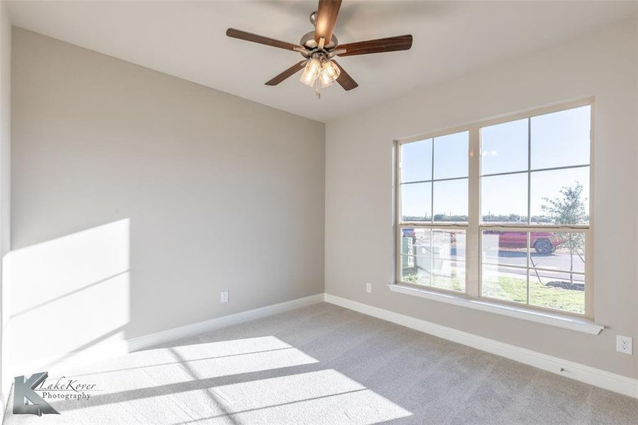 Spacious, unfurnished interior of a new home in , Abilene (Image 25).