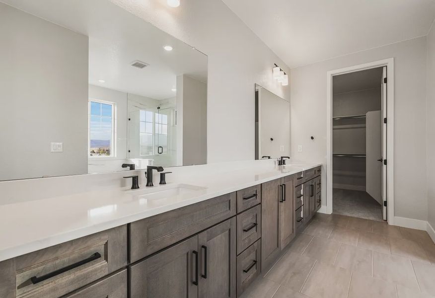 Homesite 265 Primary Bath - 17 of 24