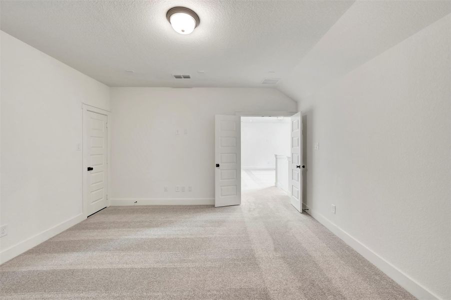 Spacious, unfurnished interior of a new home in ARTAVIA 50' Homesites, Conroe (Image 20).