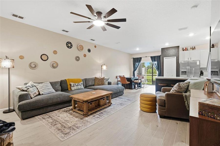 Furnished interior view inside a new home in Hardwick Farms, Jacksonville (Image 7).
