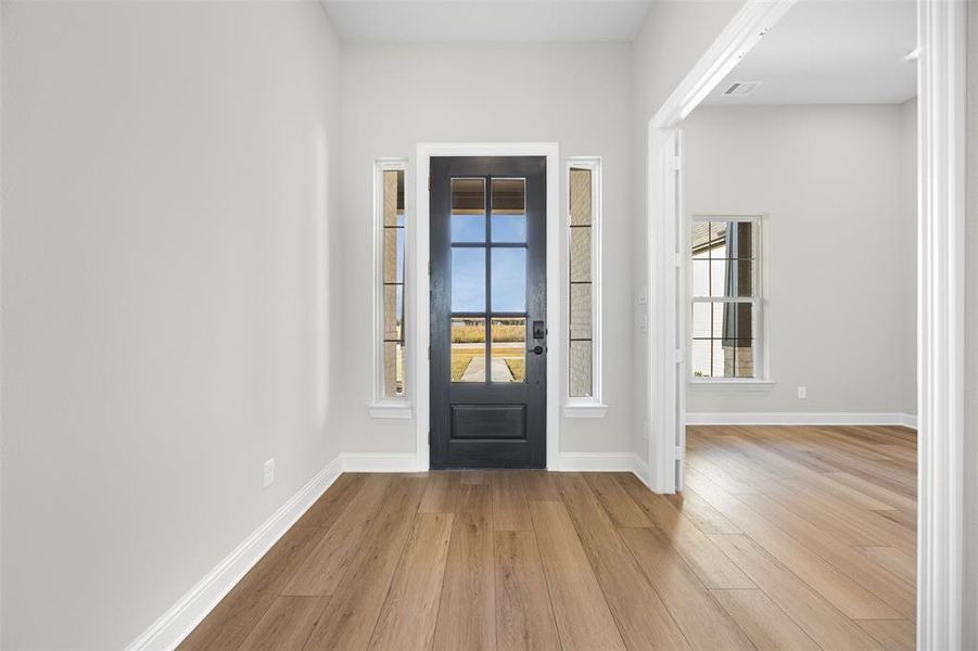 Spacious, unfurnished interior of a new home in Waterfall Ranch - 1 Acre Lots, Waxahachie (Image 21). Spacious, unfurnished interior of a new home in Waterfall Ranch - 1 Acre Lots, Waxahachie (Image 21).