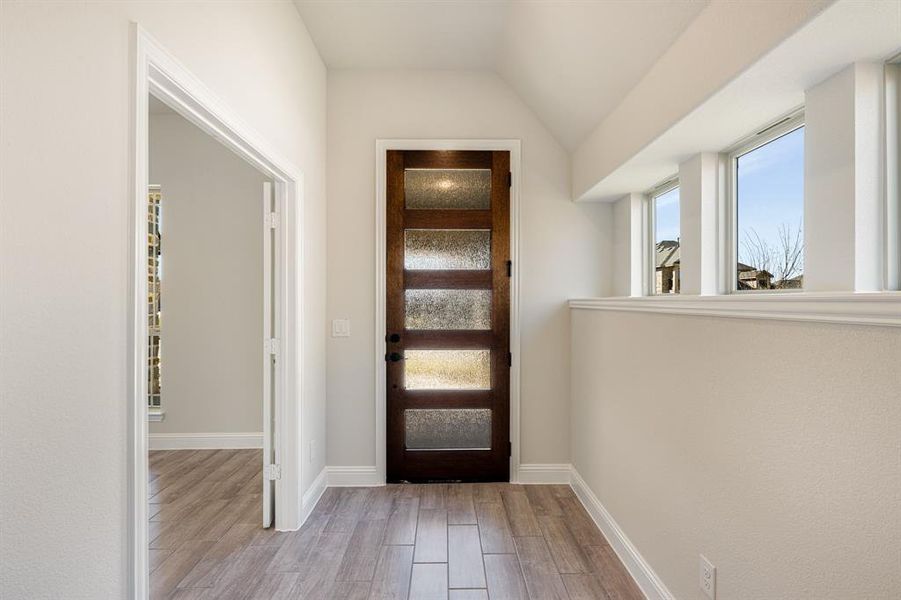 Spacious, unfurnished interior of a new home in Sable Creek, Sanger (Image 27).