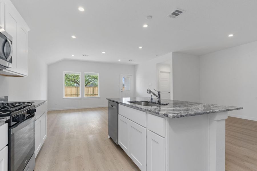 Furnished interior view inside a new home in Riverwood Ranch, Angleton (Image 7). Furnished interior view inside a new home in Riverwood Ranch, Angleton (Image 7).