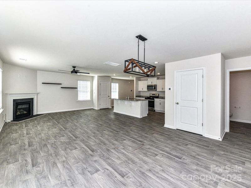 Spacious, unfurnished interior of a new home in Abrial Ridge, York (Image 22).