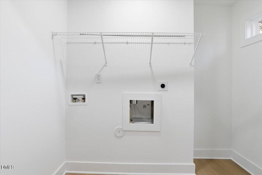 31-204 S Pender St-31