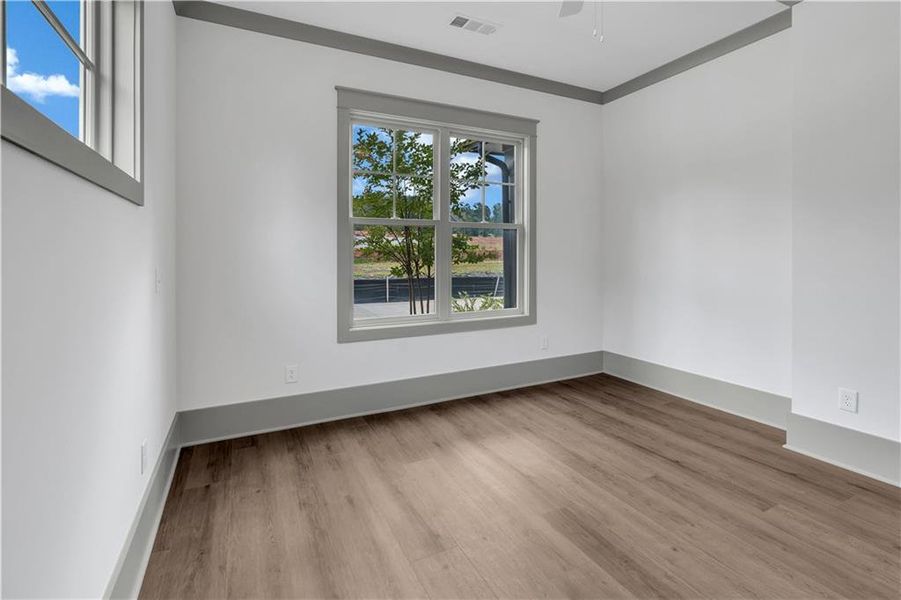 Spacious, unfurnished interior of a new home in , Jasper (Image 19).