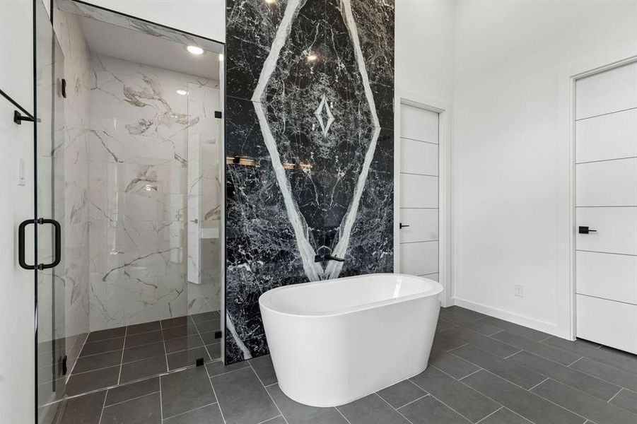 Porcelain bathroom wall