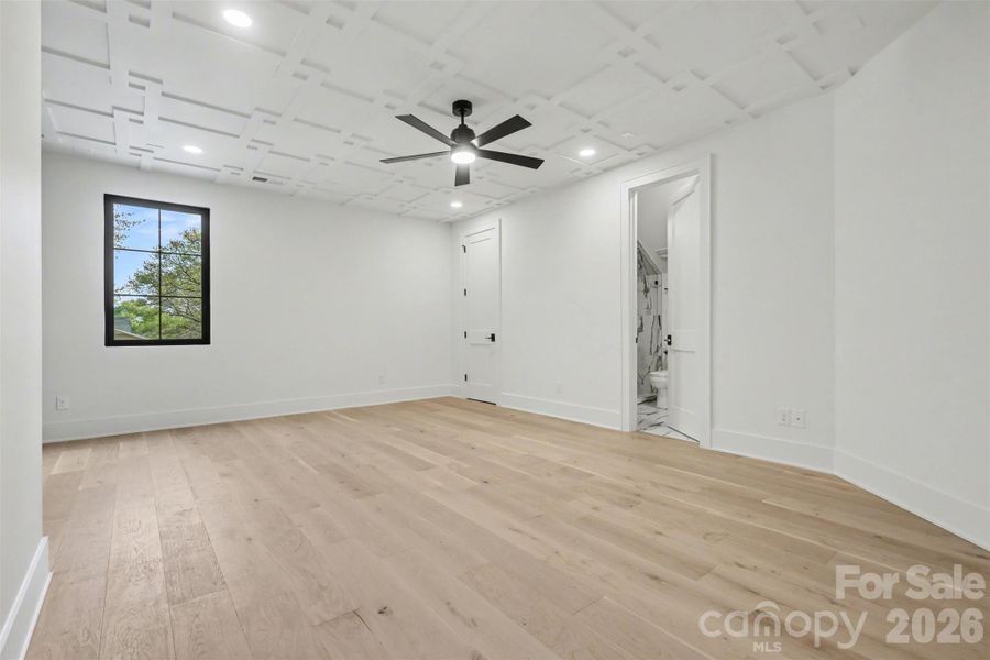 Spacious, unfurnished interior of a new home in , Concord (Image 19).