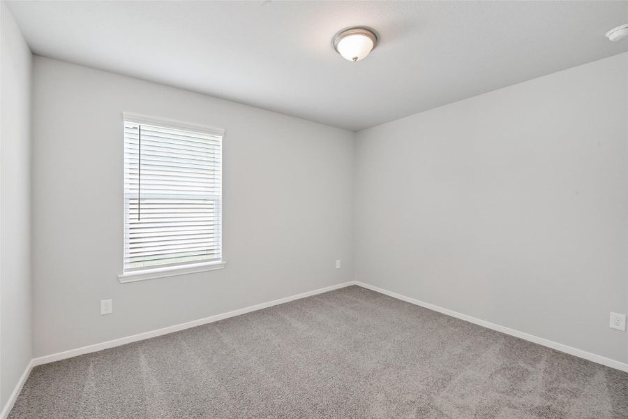 Spacious, unfurnished interior of a new home in Rollingbrook Estates, Baytown (Image 25).