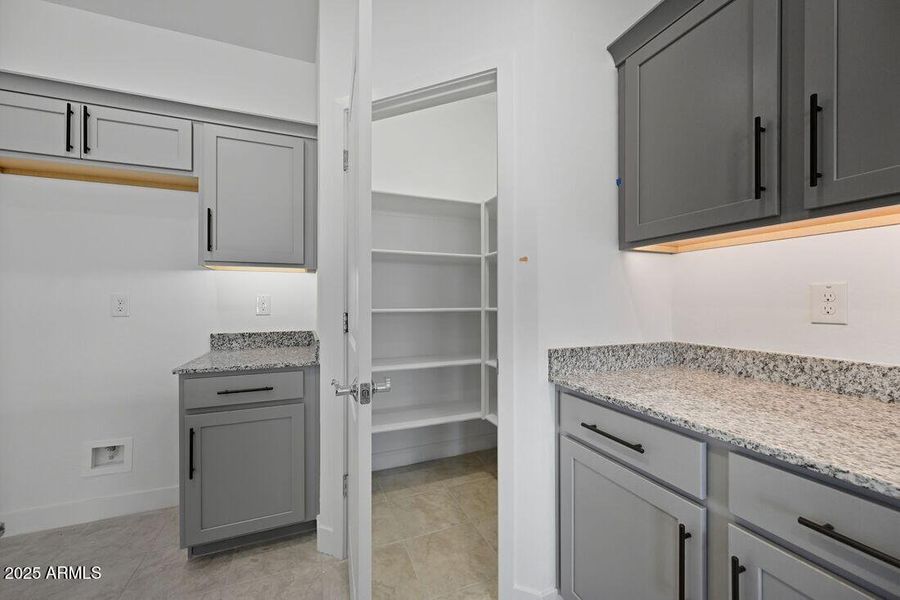 hj-az-phoenix-asante-discovery-quartz-lo hj-az-phoenix-asante-discovery-quartz-lo