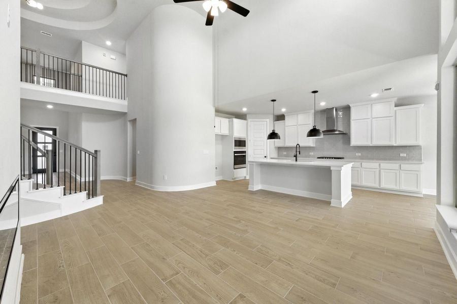 Representative image. Features, specifications, selections and colors may vary.