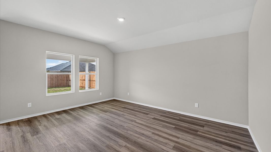 Spacious, unfurnished interior of a new home in Longhorn Estates, Fort Worth (Image 17). Spacious, unfurnished interior of a new home in Longhorn Estates, Fort Worth (Image 17).