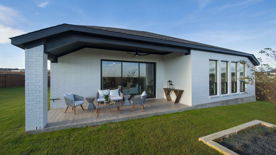 Exterior details and patio area of a home in Juniper Springs, Lockhart (Image 3). Exterior details and patio area of a home in Juniper Springs, Lockhart (Image 3).