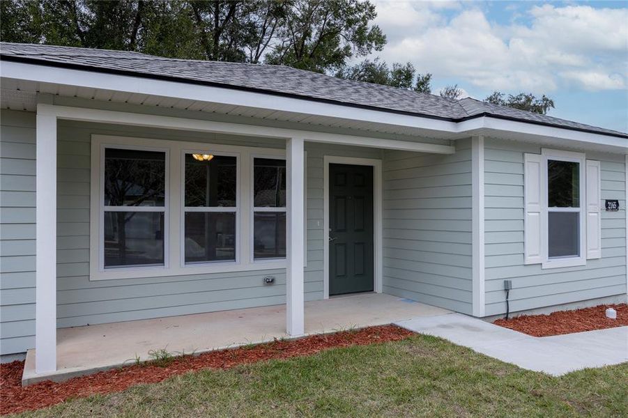 Exterior details and patio area of a home in , Gainesville (Image 21).
