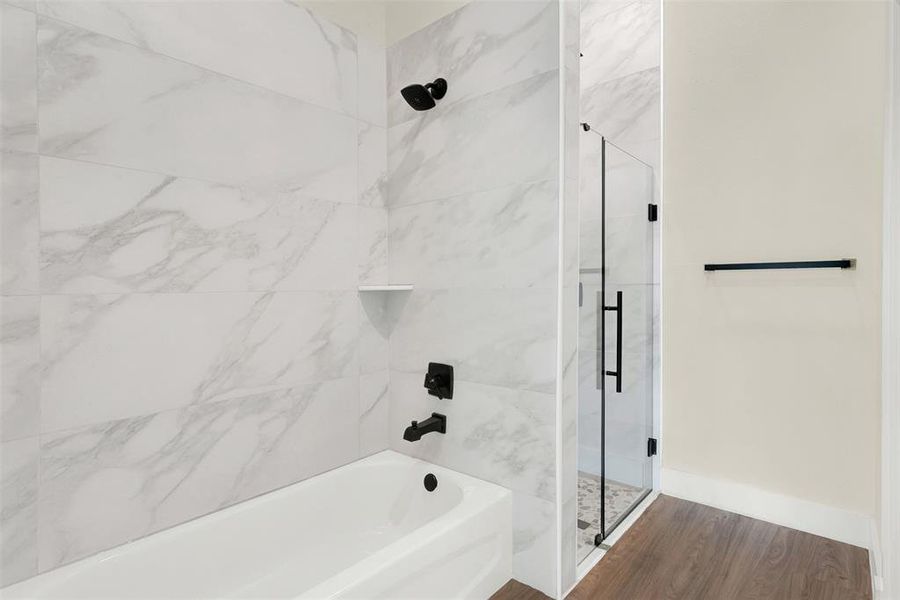 Primary Ensuite Bath