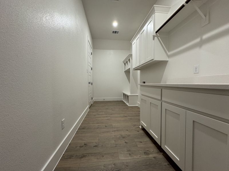Spacious, unfurnished interior of a new home in Coyote Crossing, Godley (Image 15). Spacious, unfurnished interior of a new home in Coyote Crossing, Godley (Image 15).