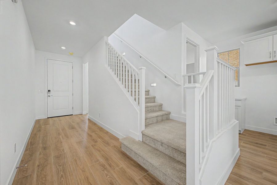 Spacious, unfurnished interior of a new home in Bella Storia, Gilbert (Image 10).