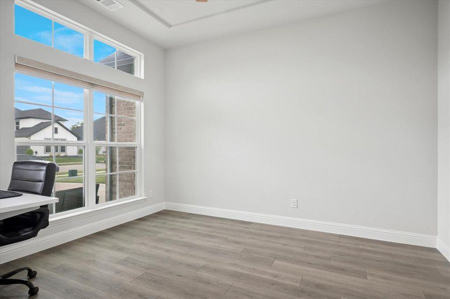 Spacious, unfurnished interior of a new home in , Northlake (Image 21).