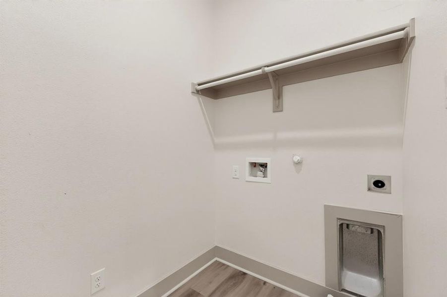 Spacious, unfurnished interior of a new home in , West Tawakoni (Image 37). Spacious, unfurnished interior of a new home in , West Tawakoni (Image 37).