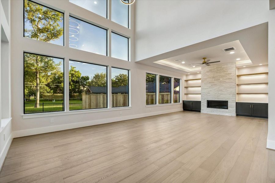 Spacious, unfurnished interior of a new home in , Sugar Land (Image 22).
