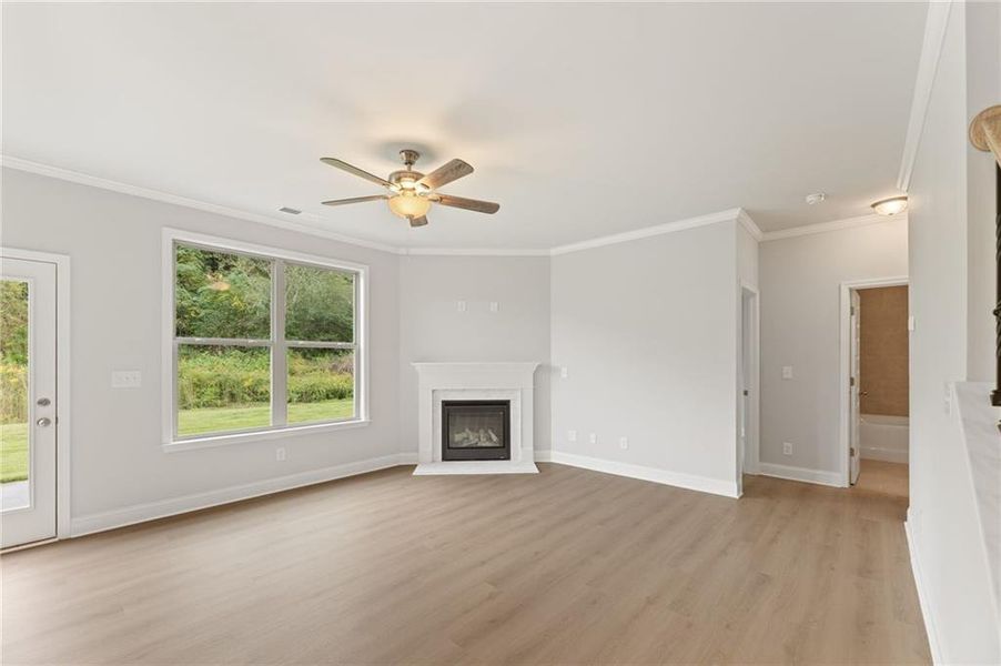 Spacious, unfurnished interior of a new home in Hellen Valley, Braselton (Image 20).