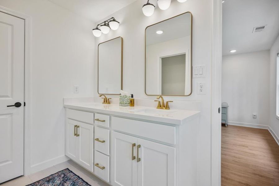 Furnished interior view inside a new home in , Kennesaw (Image 14).