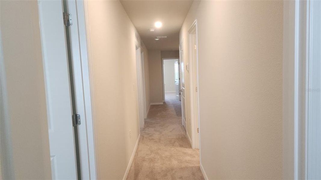 Spacious, unfurnished interior of a new home in , Winter Garden (Image 31).