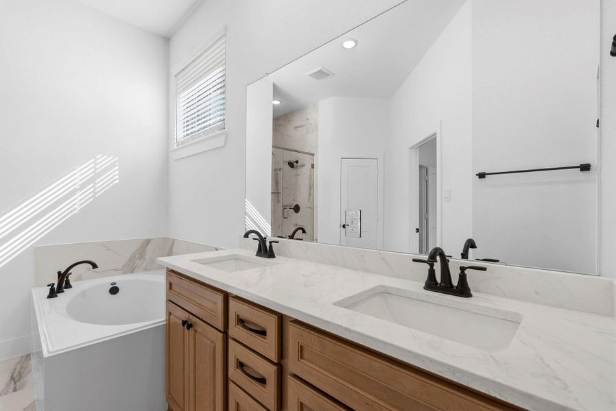 Furnished interior view inside a new home in Kresston, Montgomery (Image 12).