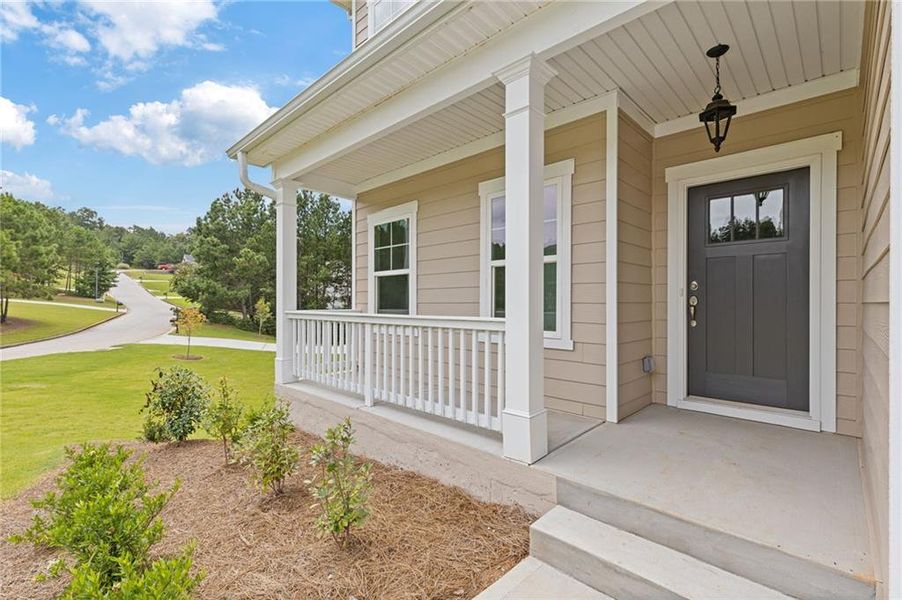 Exterior details and patio area of a home in High Shoals, Dallas (Image 3).