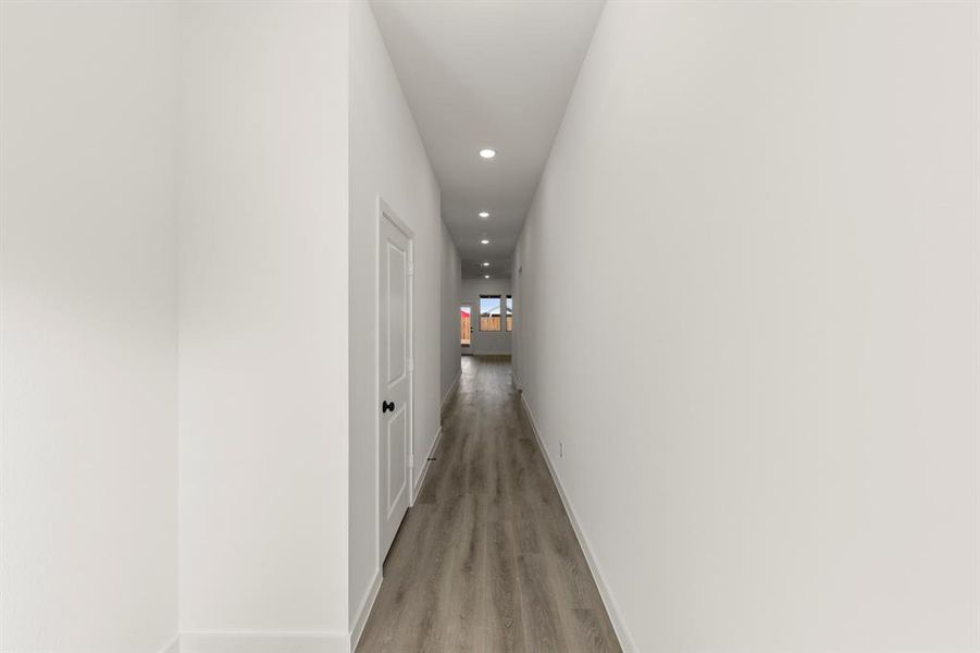 04. 1500 Eagle - Entry (2)