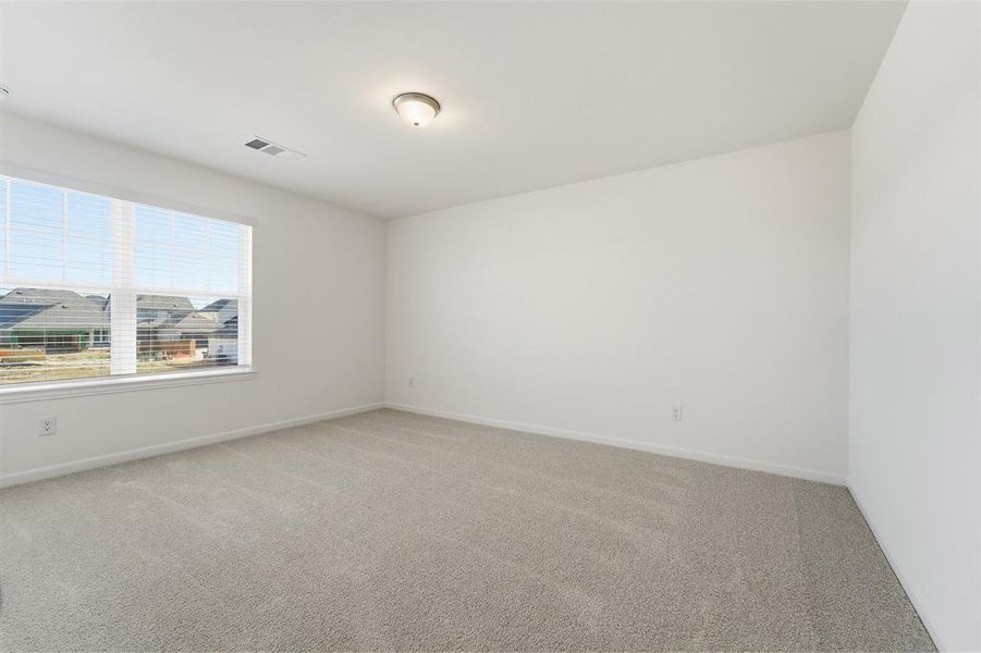 Spacious, unfurnished interior of a new home in La Terra, Celina (Image 18).