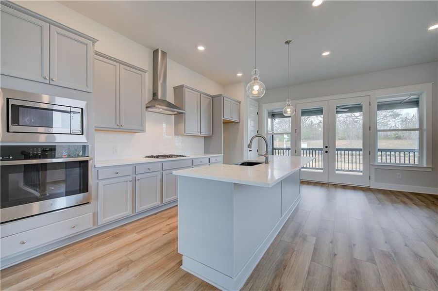 Furnished interior view inside a new home in Barrett Pointe, Kennesaw (Image 9). Furnished interior view inside a new home in Barrett Pointe, Kennesaw (Image 9).